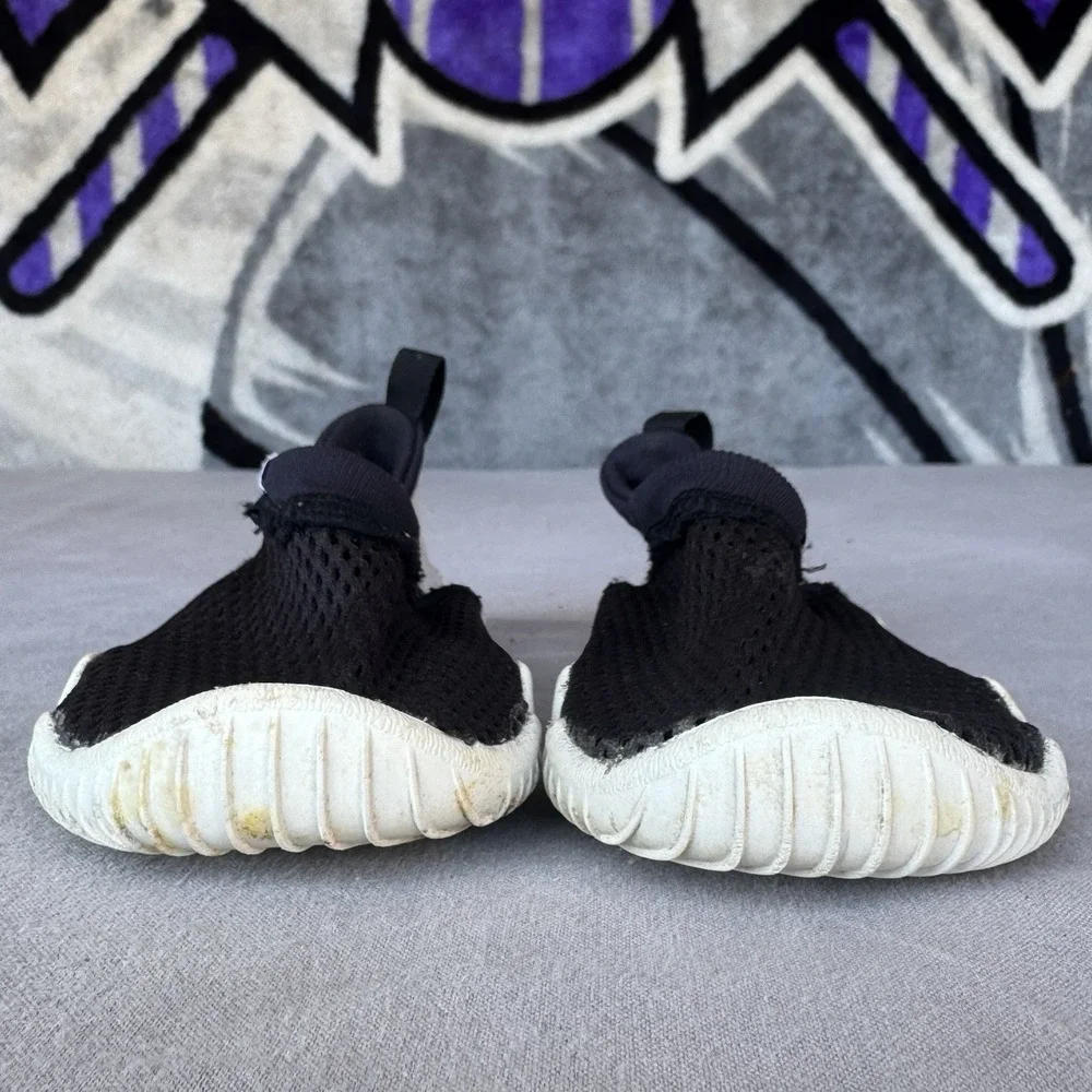 Size 7c - Nike Aqua Sock 360 Water‎ Shoes Baby Black & White 943759-003